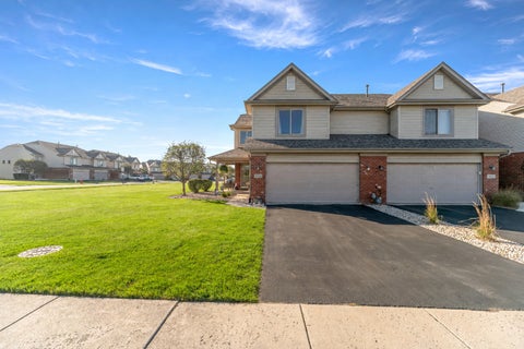 Photo of 8229 Pecan Place, Frankfort, IL 60423 (MLS # 12780554)