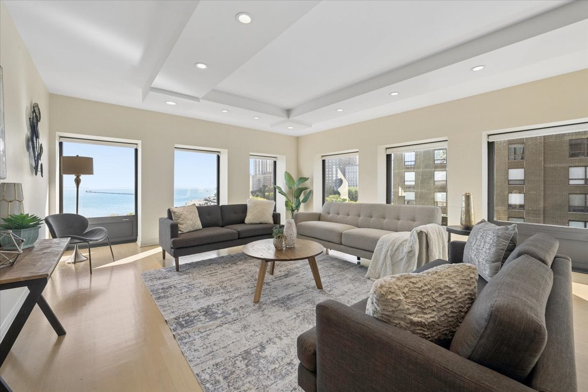 1100 N LAKE SHORE Drive 7B