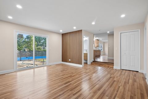 Tiny photo for 1813 E Wood Lane, Mount Prospect, IL 60056 (MLS # 12522057)