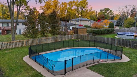 Tiny photo for 1813 E Wood Lane, Mount Prospect, IL 60056 (MLS # 12522057)