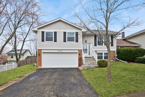 Photo of 2421 Royal Drive #1, Lombard, IL 60148 (MLS # 12577275)