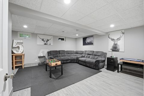 Tiny photo for 26792 W LAKEVIEW Drive S, Lake Barrington, IL 60084 (MLS # 12693521)