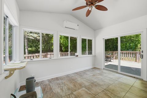 Tiny photo for 26792 W LAKEVIEW Drive S, Lake Barrington, IL 60084 (MLS # 12693521)
