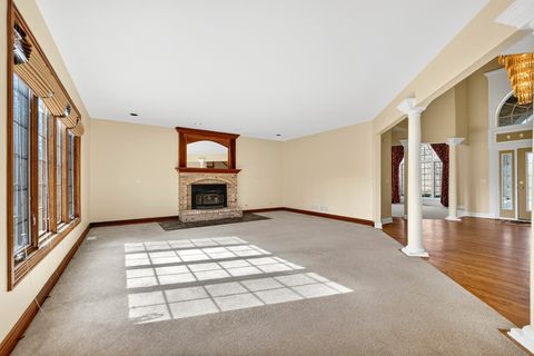 Tiny photo for 7415 Forest Oak Drive, McHenry, IL 60050 (MLS # 12574967)