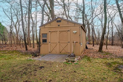 Tiny photo for 7415 Forest Oak Drive, McHenry, IL 60050 (MLS # 12574967)