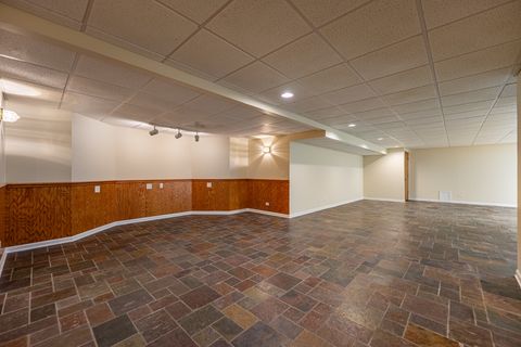 Tiny photo for 7415 Forest Oak Drive, McHenry, IL 60050 (MLS # 12574967)