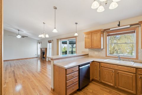 Tiny photo for 1716 Conor Court, Clinton, IA 52732 (MLS # 12597366)