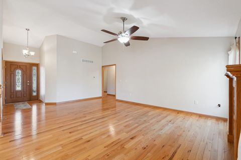 Tiny photo for 1716 Conor Court, Clinton, IA 52732 (MLS # 12597366)