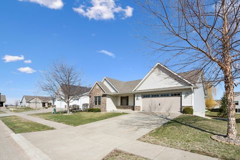 Tiny photo for 1716 Conor Court, Clinton, IA 52732 (MLS # 12597366)