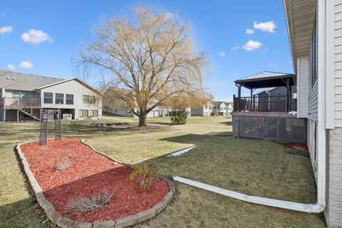 Tiny photo for 1716 Conor Court, Clinton, IA 52732 (MLS # 12597366)