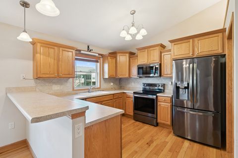 Tiny photo for 1716 Conor Court, Clinton, IA 52732 (MLS # 12597366)