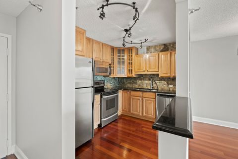 Tiny photo for 33 W Delaware Place #17H, Chicago, IL 60610 (MLS # 12606076)