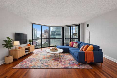 Tiny photo for 33 W Delaware Place #17H, Chicago, IL 60610 (MLS # 12606076)