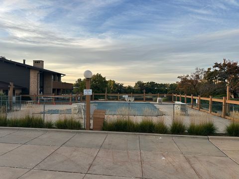 Tiny photo for 6145 KNOLLWOOD Court #101, Willowbrook, IL 60527 (MLS # 12490429)