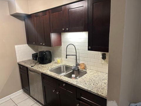 Tiny photo for 6145 KNOLLWOOD Court #101, Willowbrook, IL 60527 (MLS # 12490429)