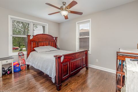 Tiny photo for 9255 Melvina Avenue, Oak Lawn, IL 60453 (MLS # 12619883)