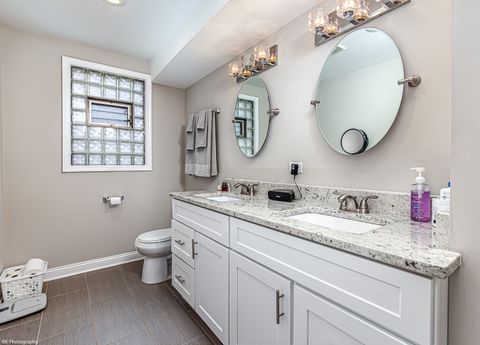 Tiny photo for 9255 Melvina Avenue, Oak Lawn, IL 60453 (MLS # 12619883)