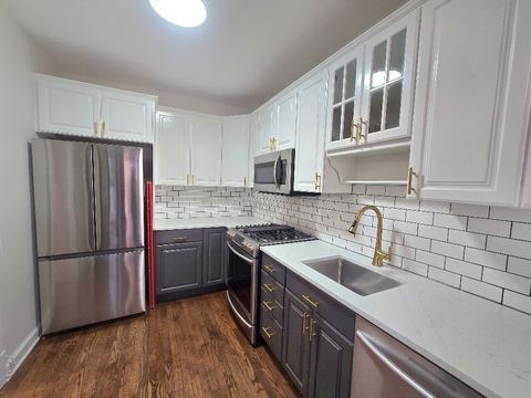 Tiny photo for 2505 Prairie Avenue #2K, Evanston, IL 60201 (MLS # 12580131)