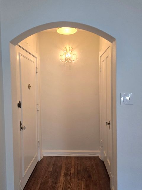 Tiny photo for 2505 Prairie Avenue #2K, Evanston, IL 60201 (MLS # 12580131)