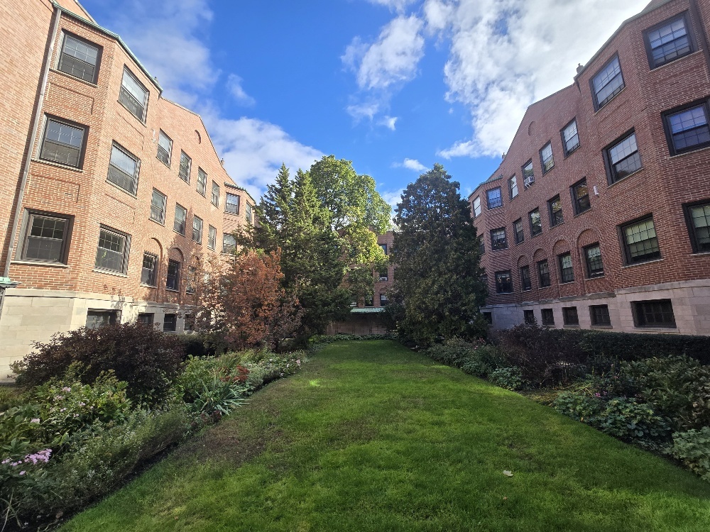 2505 Prairie Avenue 2K