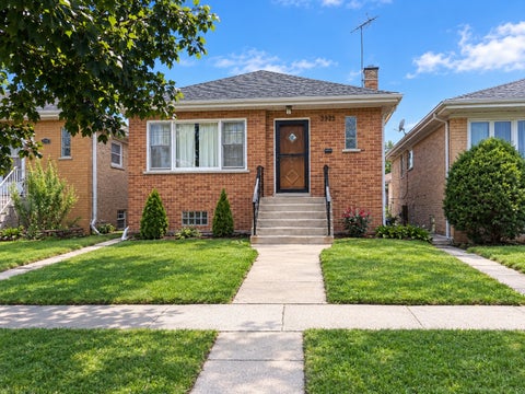 Photo of 3826 Clarence Avenue, Berwyn, IL 60402 (MLS # 12757026)