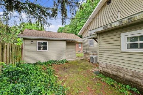 Tiny photo for 206 N Victor Street, Champaign, IL 61821 (MLS # 12658898)