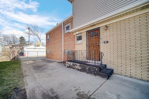 Tiny photo for 8713 S Washtenaw Avenue, Evergreen Park, IL 60805 (MLS # 12618975)