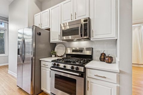 Tiny photo for 1738 W Belmont Avenue #1R, Chicago, IL 60657 (MLS # 12467858)