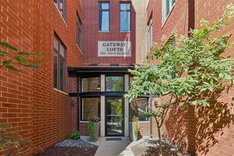 Tiny photo for 1738 W Belmont Avenue #1R, Chicago, IL 60657 (MLS # 12467858)