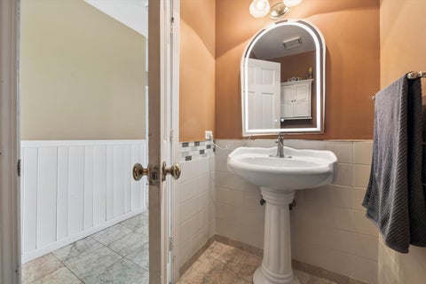 Tiny photo for 2142 N Summit Street, Wheaton, IL 60187 (MLS # 12653406)