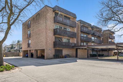 1927 Tanglewood Drive 4A Glenview IL 60025