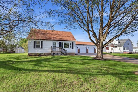 Tiny photo for 109 5th Avenue, Colona, IL 61241 (MLS # 12624210)