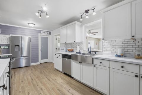 Tiny photo for 109 5th Avenue, Colona, IL 61241 (MLS # 12624210)