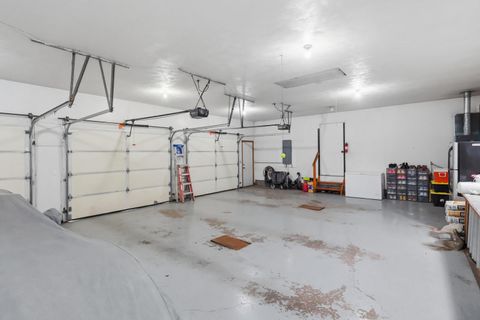 Tiny photo for 109 5th Avenue, Colona, IL 61241 (MLS # 12624210)