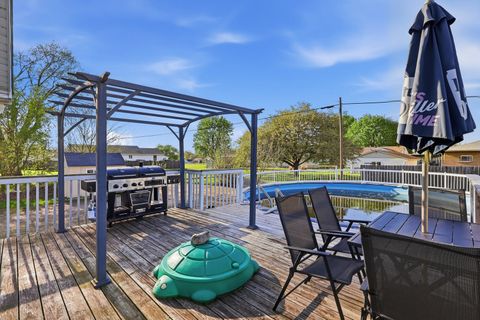 Tiny photo for 109 5th Avenue, Colona, IL 61241 (MLS # 12624210)