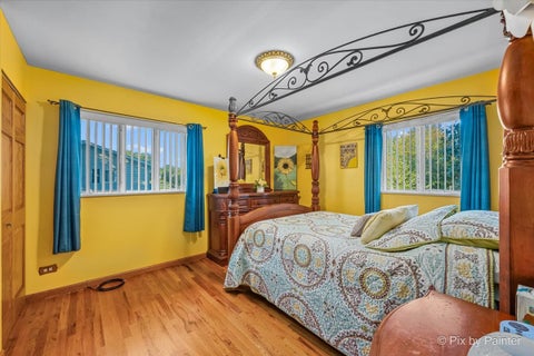 Tiny photo for 400 E Thacker Street, Hoffman Estates, IL 60169 (MLS # 12782870)