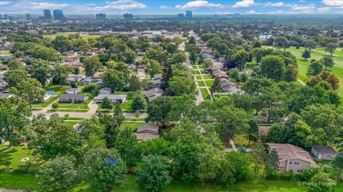 Tiny photo for 400 E Thacker Street, Hoffman Estates, IL 60169 (MLS # 12782870)