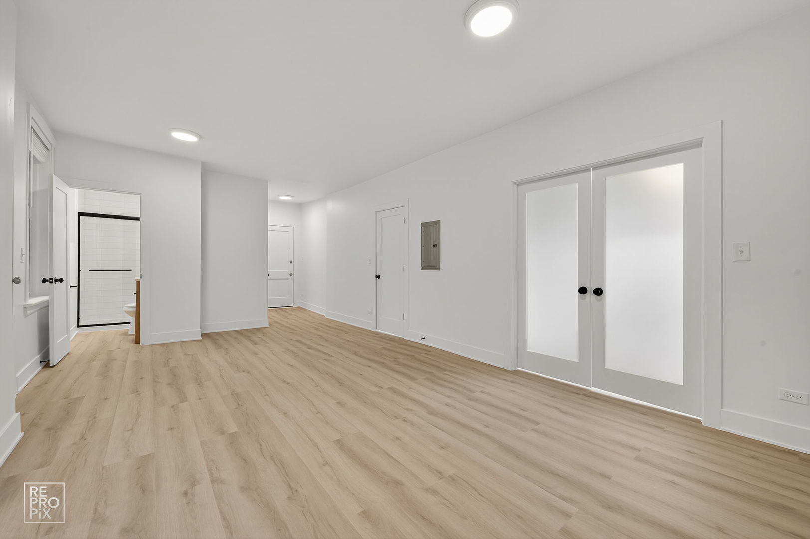 6977 N Bell Avenue 2