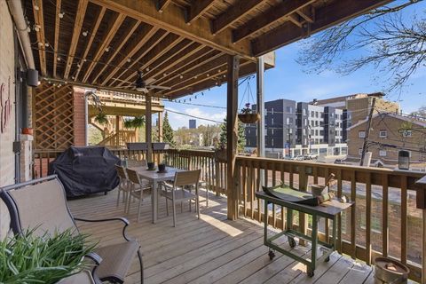 Tiny photo for 4753 N Malden Street #2N, Chicago, IL 60640 (MLS # 12616001)