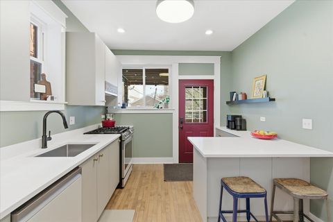 Tiny photo for 4753 N Malden Street #2N, Chicago, IL 60640 (MLS # 12616001)