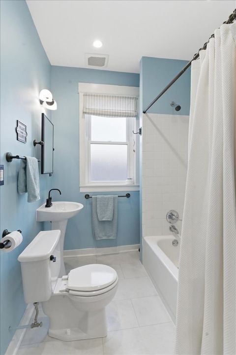 Tiny photo for 4753 N Malden Street #2N, Chicago, IL 60640 (MLS # 12616001)