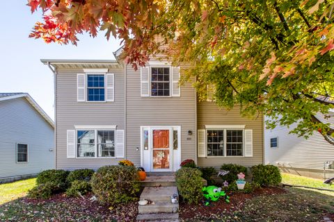 Photo of 1111 Chippewa Street, Normal, IL 61761 (MLS # 12502801) Photo of 1111 Chippewa Street, Normal, IL 61761 (MLS # 12502801)