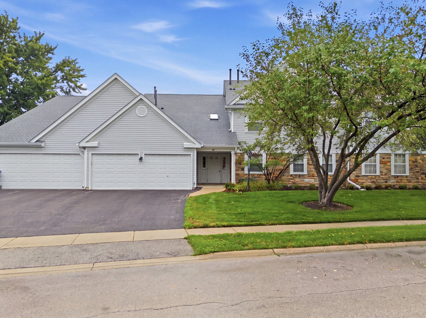 66 Beechmont Court Z1