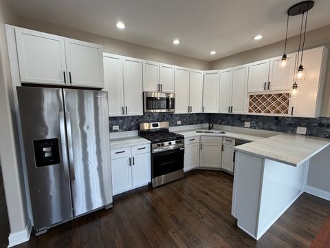 Tiny photo for 543 E 43rd Street #3W, Chicago, IL 60653 (MLS # 12624768)