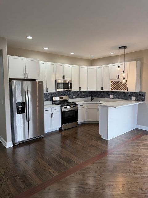 Tiny photo for 543 E 43rd Street #3W, Chicago, IL 60653 (MLS # 12624768)