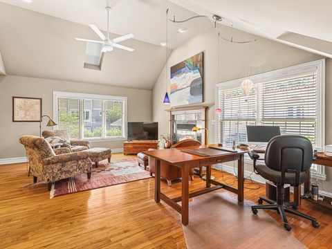 Tiny photo for 811 Paris Avenue, Rockford, IL 61107 (MLS # 12519134)