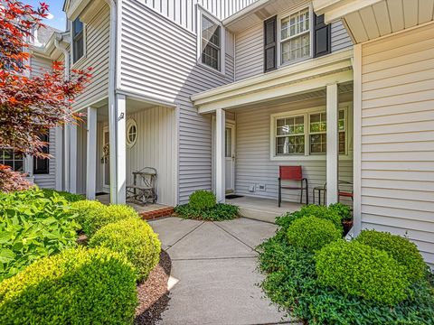 Tiny photo for 811 Paris Avenue, Rockford, IL 61107 (MLS # 12519134)