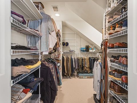 Tiny photo for 811 Paris Avenue, Rockford, IL 61107 (MLS # 12519134)