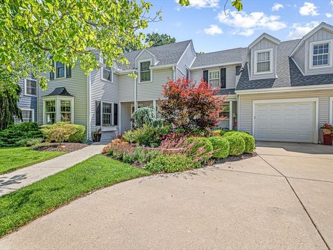 Tiny photo for 811 Paris Avenue, Rockford, IL 61107 (MLS # 12519134)