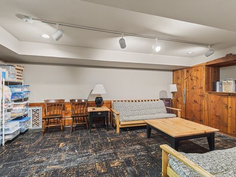 Tiny photo for 811 Paris Avenue, Rockford, IL 61107 (MLS # 12519134)